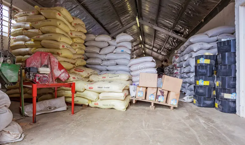 Feed warehouse